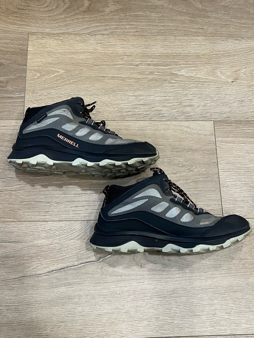 Merrell Moab Speed Mid Hiking Shoes Size 5